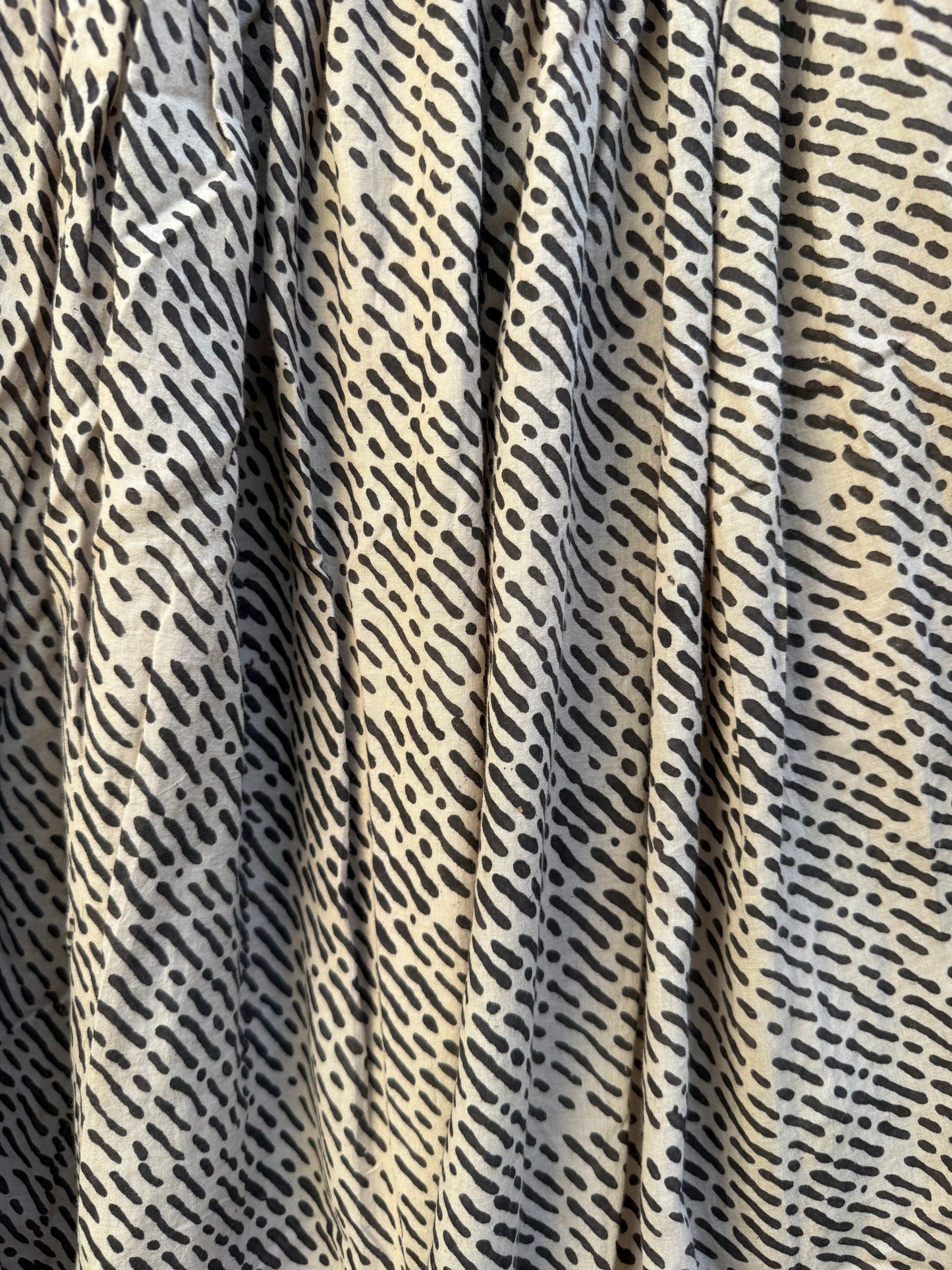 Bela Line Skirt