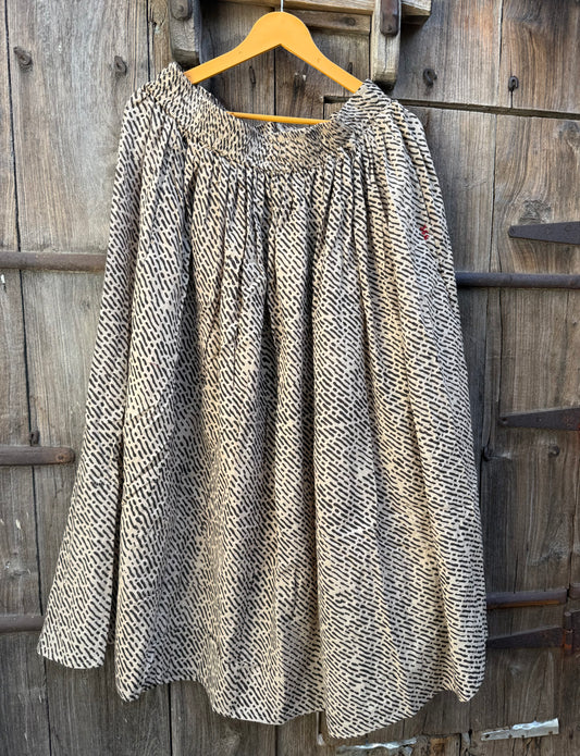 Bela Line Skirt